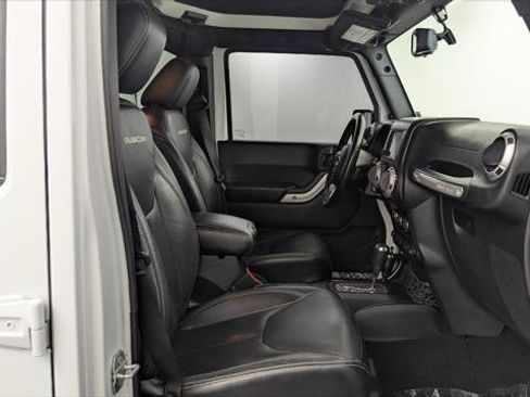 Used 2016 Jeep Wrangler Unlimited Rubicon AWD/4WD image 21