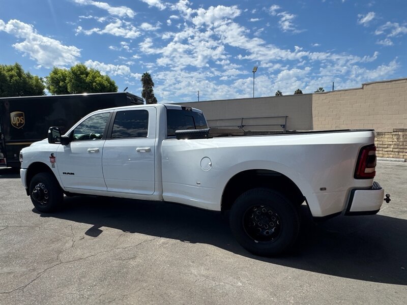 Used 2023 RAM 3500 Laramie AWD/4WD image 9