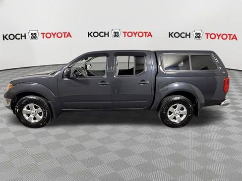 Used 2010 Nissan Frontier SE image 4