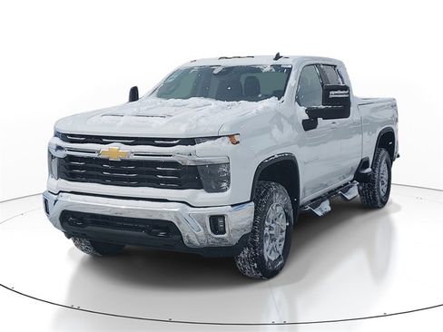 Used 2024 Chevrolet Silverado 2500 LT w/ Convenience Package image 2