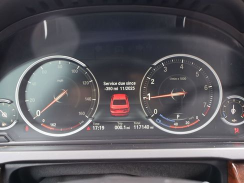Used 2015 BMW 740i RWD image 12