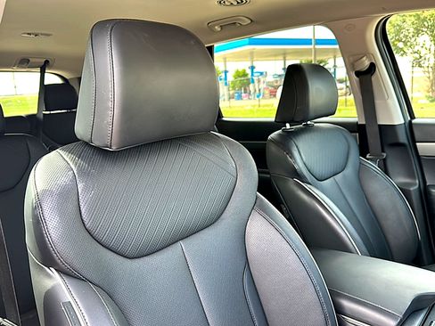 Used 2025 Hyundai Palisade SEL FWD image 25