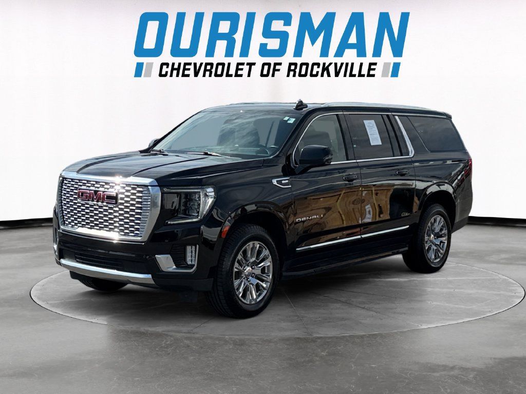 Used 2022 GMC Yukon XL Denali AWD/4WD image 2