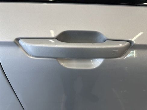 Used 2023 Jeep Grand Cherokee L Laredo image 22