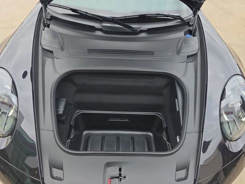 Certified 2025 Porsche 911 Carrera RWD image 21