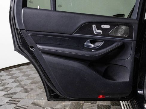 Used 2022 Mercedes-Benz GLS 450 4MATIC image 35