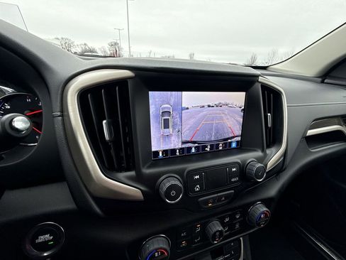 Certified 2024 GMC Terrain Denali w/ Black Diamond Edition image 21