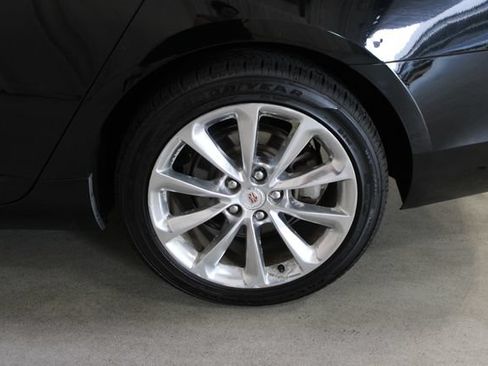 Used 2013 Cadillac XTS Premium FWD image 33