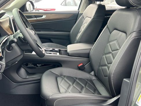 New 2026 Volkswagen Atlas SE image 30