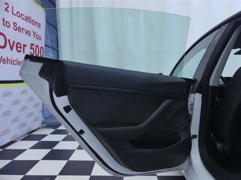 Used 2023 Tesla Model 3 Standard Range image 27