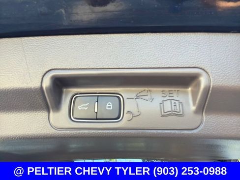 Used 2022 Ford Explorer Platinum w/ Equipment Group 601A AWD/4WD image 21