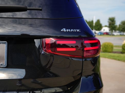 New 2026 Mercedes-Benz GLB 250 4MATIC image 14