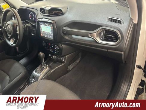 Used 2023 Jeep Renegade Latitude image 34