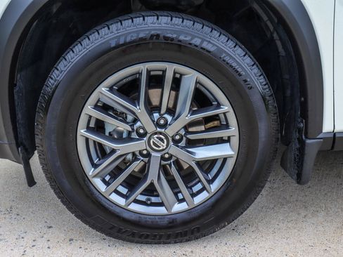 Used 2021 Nissan Rogue S AWD/4WD image 21