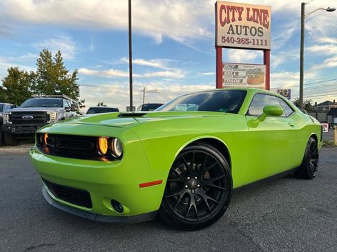Used 2015 Dodge Challenger R/T w/ Quick Order Package 28B R/T image 1