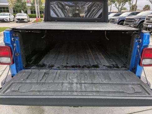 Used 2022 Jeep Gladiator Mojave image 13