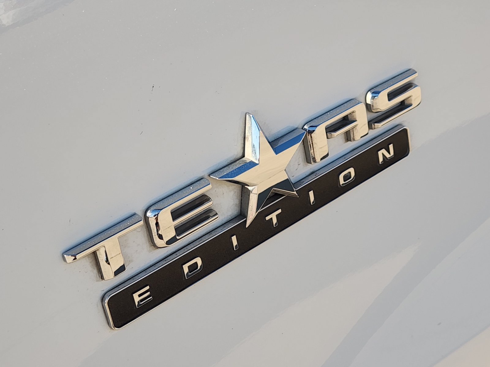 Certified 2023 Chevrolet Silverado 1500 LTZ AWD/4WD image 14
