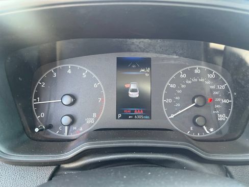 Used 2024 Toyota Corolla LE FWD image 3
