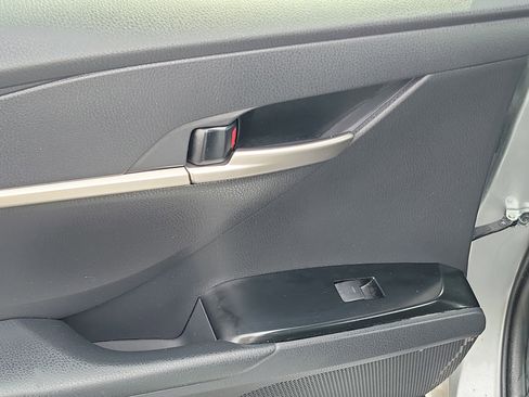 Used 2026 Toyota Camry LE image 30