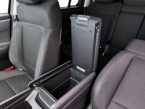 New 2026 Hyundai Santa Fe SE AWD/4WD image 19