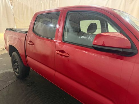 Certified 2022 Toyota Tacoma SR image 10
