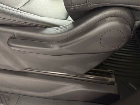 Used 2022 GMC Sierra 1500 Pro w/ Sierra Value Package image 25