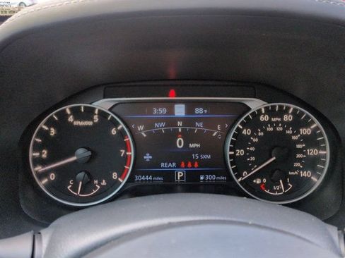 Used 2023 Nissan Altima 2.5 SL FWD image 11