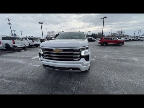 Certified 2022 Chevrolet Silverado 1500 High Country image 3