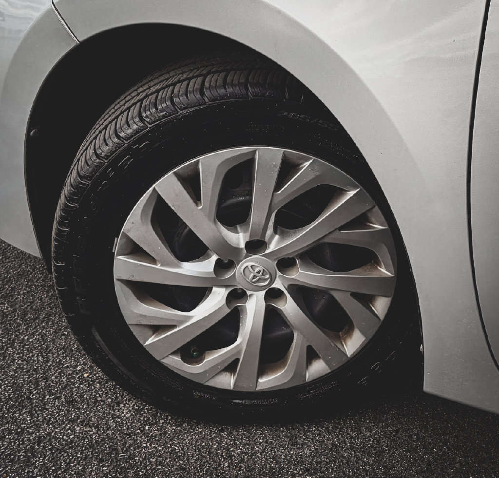 Used 2017 Toyota Corolla LE FWD image 22
