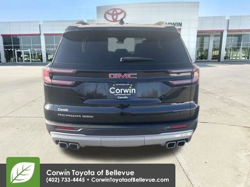 Used 2025 GMC Acadia Elevation image 4