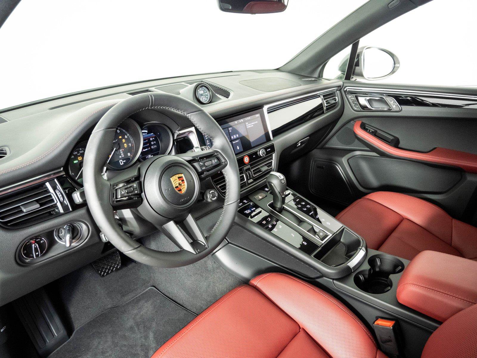 New 2026 Porsche Macan Turbo AWD/4WD image 4