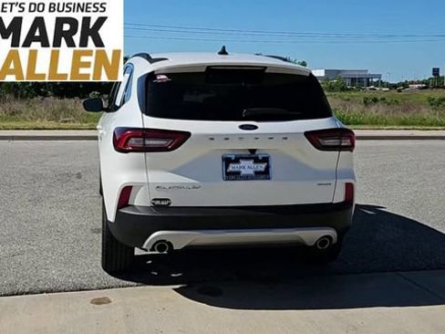 Used 2024 Ford Escape Platinum AWD/4WD image 7