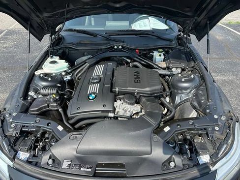 Used 2015 BMW Z4 sDrive35i RWD image 23