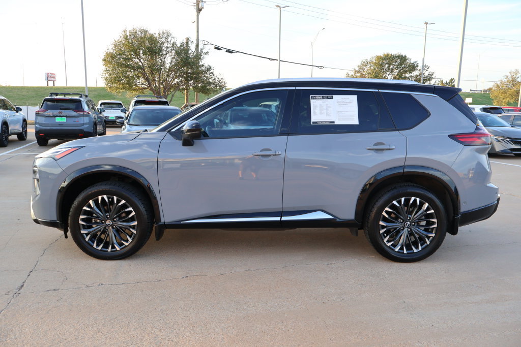 Certified 2024 Nissan Rogue Platinum w/ Platinum Premium Package FWD image 2