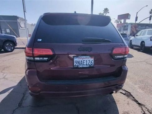 Used 2022 Jeep Grand Cherokee Laredo X image 7