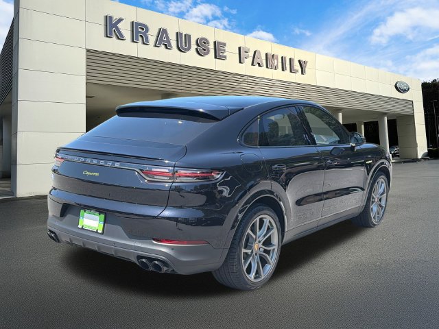 Used 2022 Porsche Cayenne Platinum Edition AWD/4WD image 8