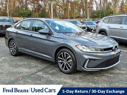 Certified 2025 Volkswagen Jetta SE