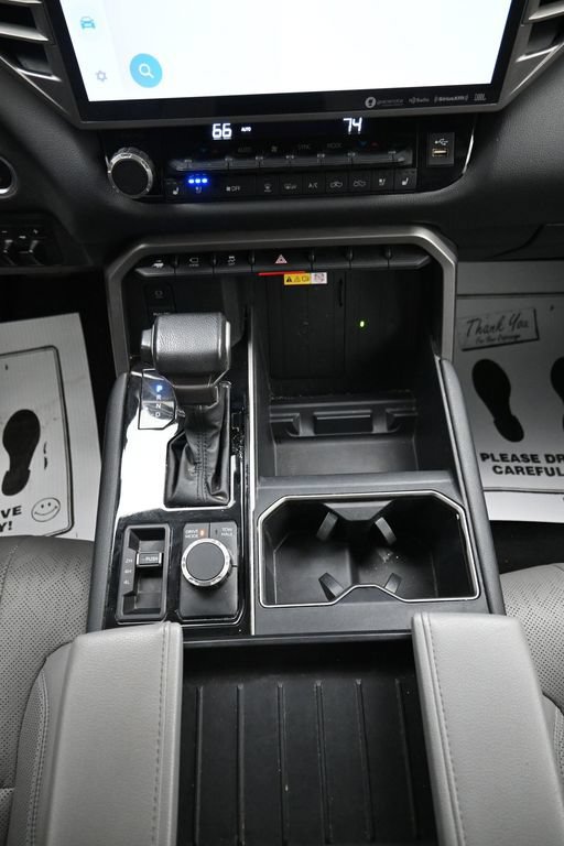 Used 2023 Toyota Tundra Limited AWD/4WD image 21