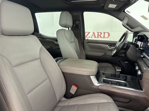 Used 2024 GMC Sierra 1500 SLT w/ SLT Premium Plus Package image 16