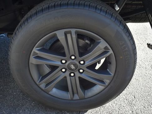 Used 2023 Ford F150 Lariat w/ Equipment Group 502A High AWD/4WD image 57