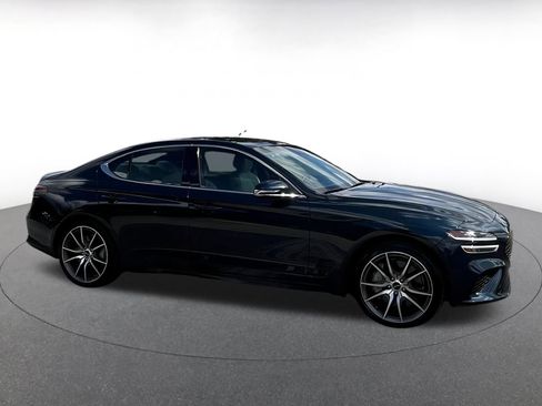 Used 2025 Genesis G70 2.5T image 15