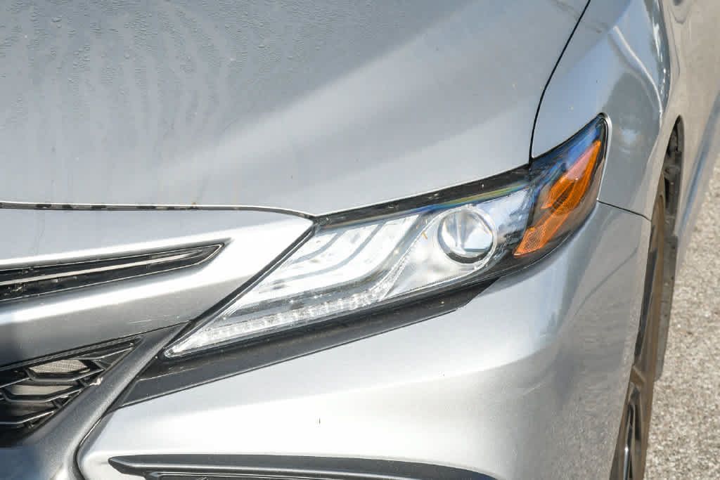 Used 2024 Toyota Camry XSE FWD image 5