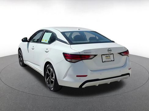 Used 2025 Nissan Sentra SV image 11