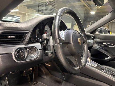 Used 2014 Porsche 911 Carrera 4S image 13