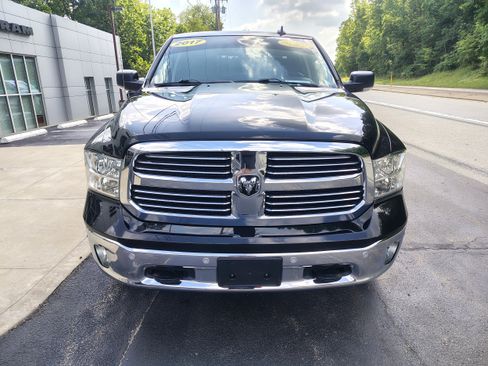 Certified 2017 RAM 1500 Big Horn AWD/4WD image 3