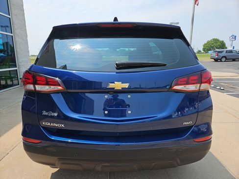 Used 2022 Chevrolet Equinox LS AWD/4WD image 19