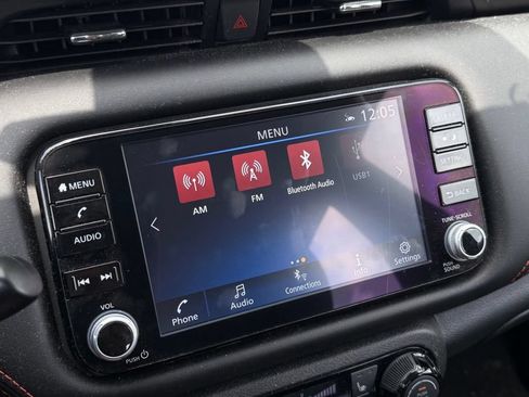 Used 2023 Nissan Kicks SR w/ SR Premium Package FWD image 15