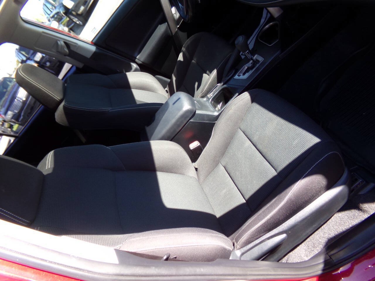 Used 2018 Toyota RAV4 XLE w/ Plus Extra Value Package AWD/4WD image 28