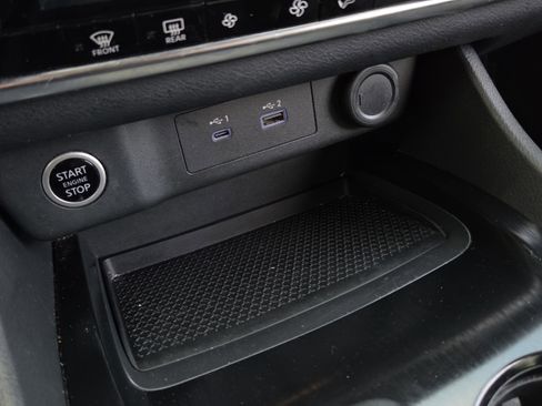 Used 2021 Nissan Rogue SV image 21