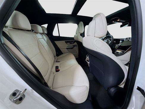 New 2026 Mercedes-Benz GLC 300 4MATIC image 30